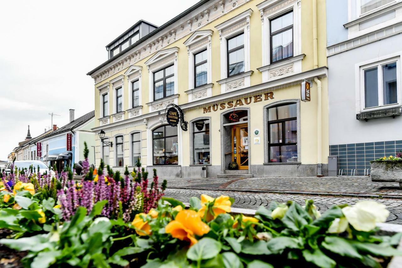 Konditorei Muessauer Waidhofen an der Thaya Exterior photo